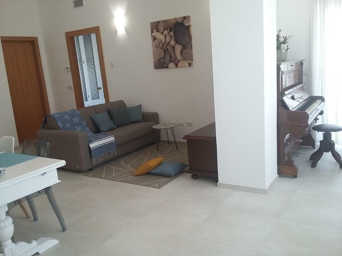Appartamento Stefania Castro (Lecce) Exterior foto